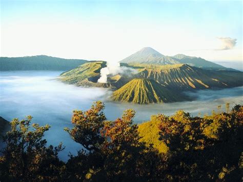 Pemandangan Wisata Gunung Bromo - Andira Gambar