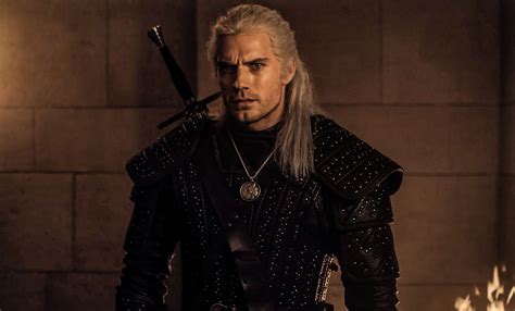 'The Witcher': Henry Cavill Loved His Costume So Much He Took It Home ...