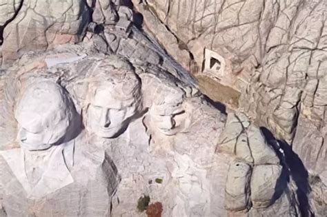 Inside the Secret Chamber on Top of Mount Rushmore