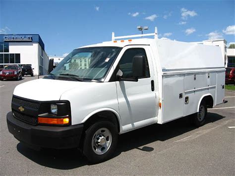 Chevrolet Express 2500 Cutaway:picture # 5 , reviews, news, specs, buy car