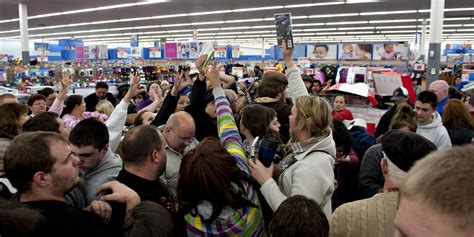 Walmart To Kick Off Black Friday Sales At 6 P.M. On Thanksgiving | HuffPost