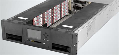 Qualstar Q40 LTO-8 Tape Library - Scalable Rackmount Tape Library