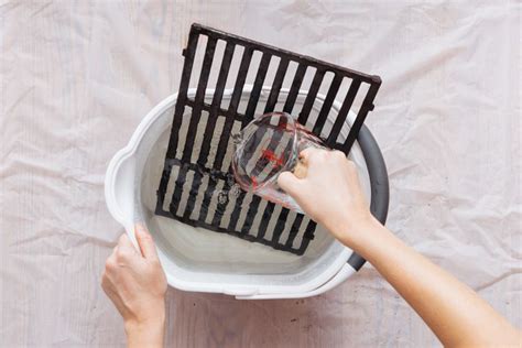 How to Clean Grill Grates Properly Before Your Next BBQ