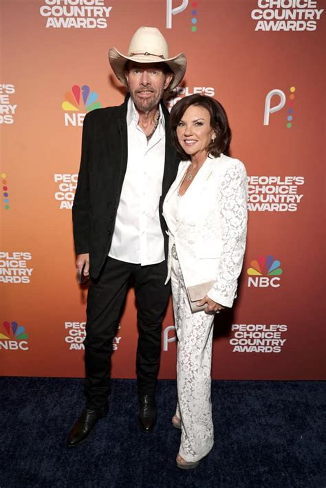 PHOTOS: Country Icon Toby Keith and Wife Tricia Lucus Shine During Rare ...