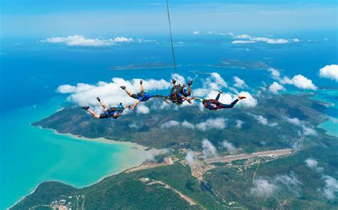 Skydiving Cairns - Freefall 15,000ft Tandem Skydive | Cairns, Airlie ...