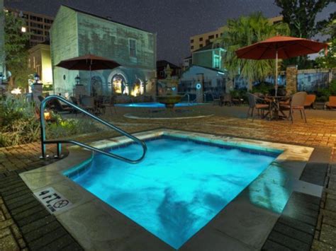 Avenue Plaza Resort, New Orleans (LA) | Best Price Guarantee - Mobile ...