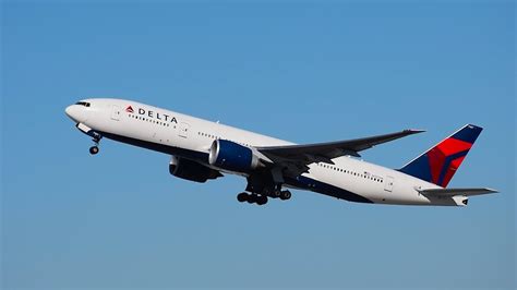 Delta Airlines Boeing 777-200LR [N707DN] Departing LAX. - YouTube