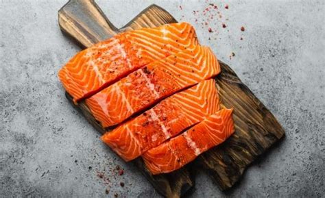 What Does Salmon Taste Like? - KitchenVile