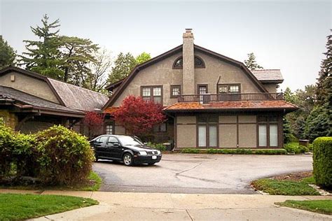 Warren Buffett House: He Lives in a Modest House Worth Less Than $1 Million