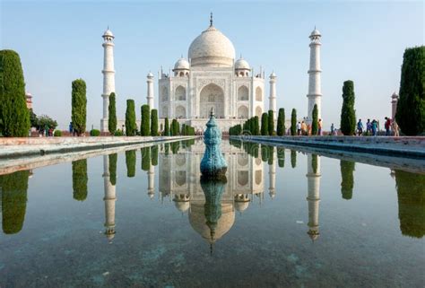 Taj Mahal Reflection editorial image. Image of wanderlust - 130753675