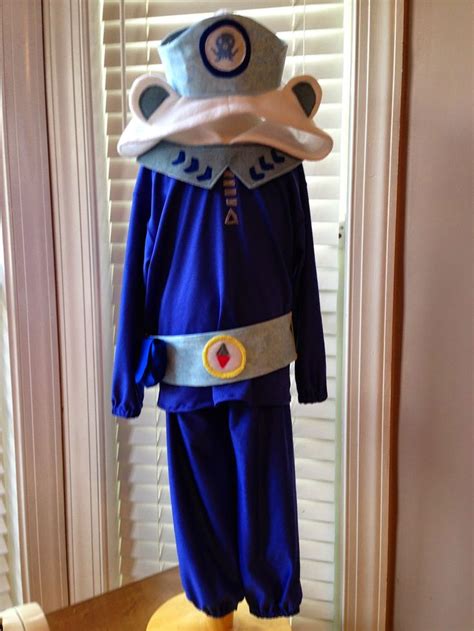 Chrissy Weeks, Sewn Stuff | Captain barnacles costume, Octonauts ...