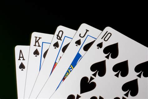 How to Play Five-Card Draw Poker