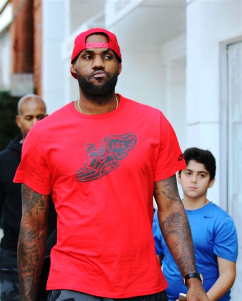 LeBron James: Height, Weight, Body Statistics