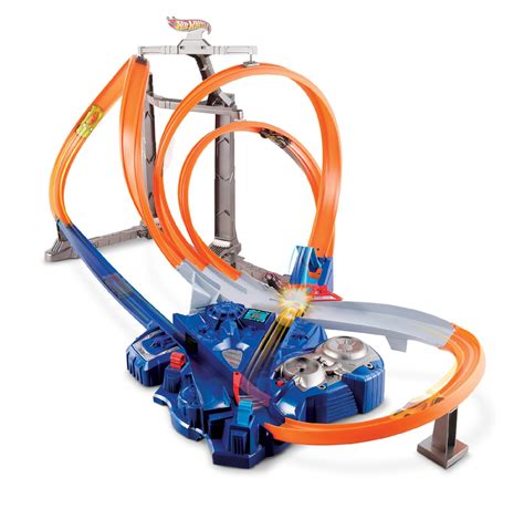 Hot Wheels Triple Track Twister™ Track Set