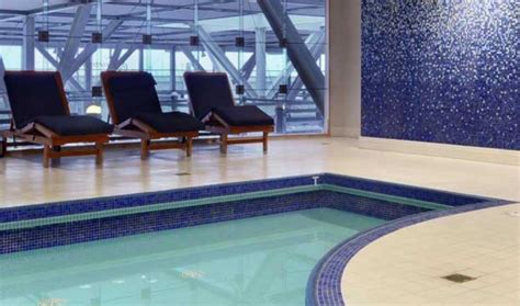 Review: Fairmont Vancouver Airport Hotel