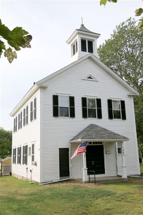 Seafaring Tales and Revolutionary Roots: Dartmouth's 10 Historical ...