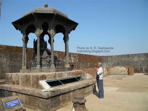 Forts in Maharashtra: Raigad the King's fort