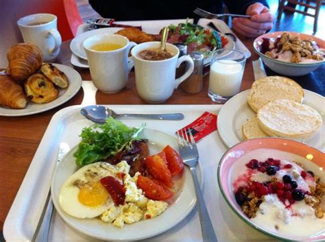 Awesome Breakfast Buffet - Picture of Ibis London Earls Court, London ...