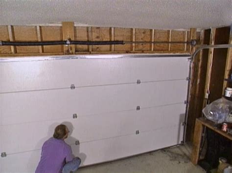 Installing a Garage Door | how-tos | DIY