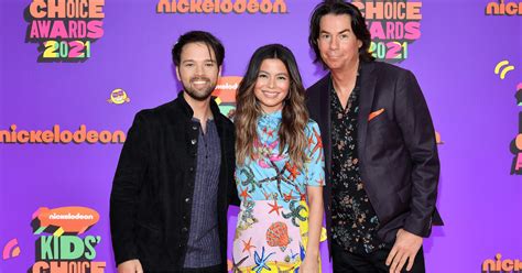 The First Official Trailer for the iCarly Reboot is here! - Missy