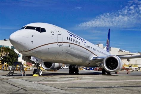 United Airlines 2019 Boeing 737 MAX 9 N37514 c/n 43450 parked at San ...