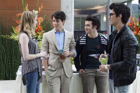 JONAS LA ' House Party ' Stills - The Jonas Brothers Image (12555561 ...