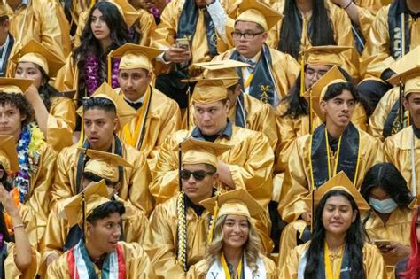 Graduation 2023 schedule: Dates, times for Los Angeles high schools ...