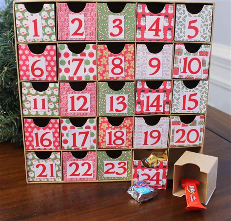 Easy DIY Advent Calendar | Sunshine and Holly Blog