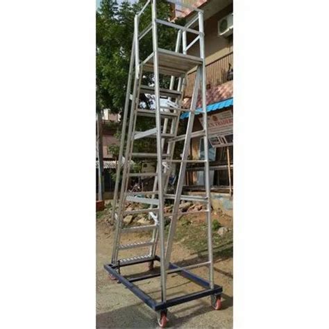 Portable Platform Ladder at Rs 30000/unit | पोर्टेबल लैडर in Oragadam ...