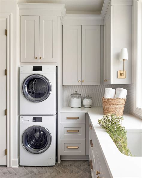 Laundry Room Interior Design Tips And Idea | Psoriasisguru.com