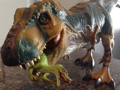 Tyrannosaurus Rex (Bull from The Lost World: Jurassic Park by Kenner ...