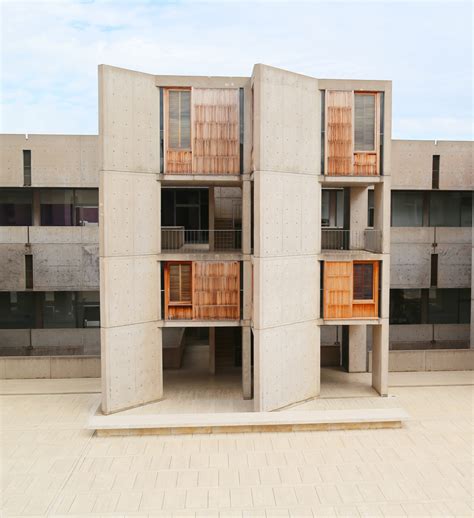 The Architect's Eye: Highlighting Louis Kahn's Salk Institute in La Jolla