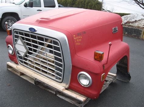 1986 Ford L9000 (Stock #40046H) | Hoods | TPI