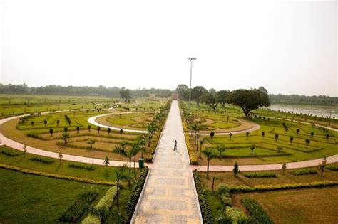 Motijheel Park, Motijheel Road, Lalbagh, Dist Murshidabad, Matijhil ...