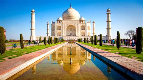 Top 10 Most Visited Tourist Places in India - Popular Attractions