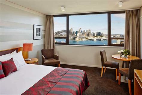 North Sydney Harbourview Hotel - Distant Journeys