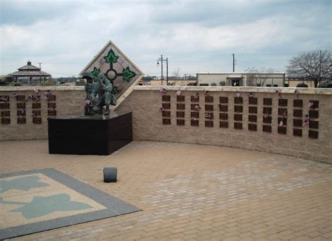 sites-of-memory.de Fort Hood Fourth Infantry Division Memorial