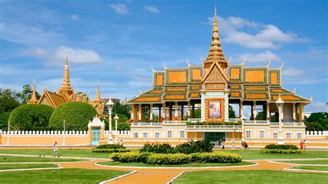 Royal Palace - Phnom Penh, Kandal Province Attraction | Expedia.com.au