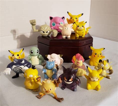 VINTAGE POKEMON CHARACTERS FIGURES MULTIPLE LOT OF 17 PIDGEOT, PIKACHU ...