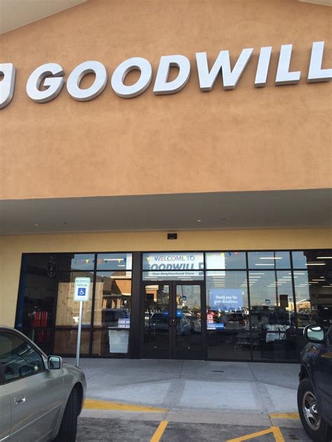 GOODWILL - Updated January 2025 - 18 Reviews - 2825 E Ocotillo Rd ...