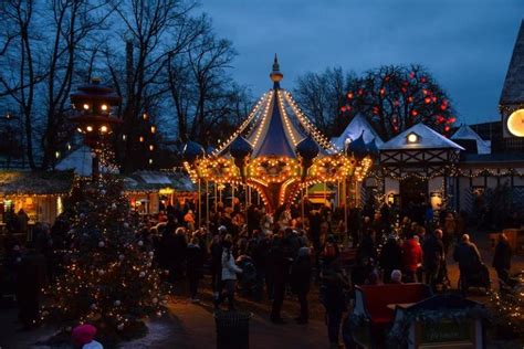 15 Best Christmas Markets Around the World to Visit This Year