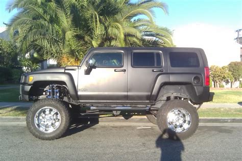 Hummer H3 Lifted