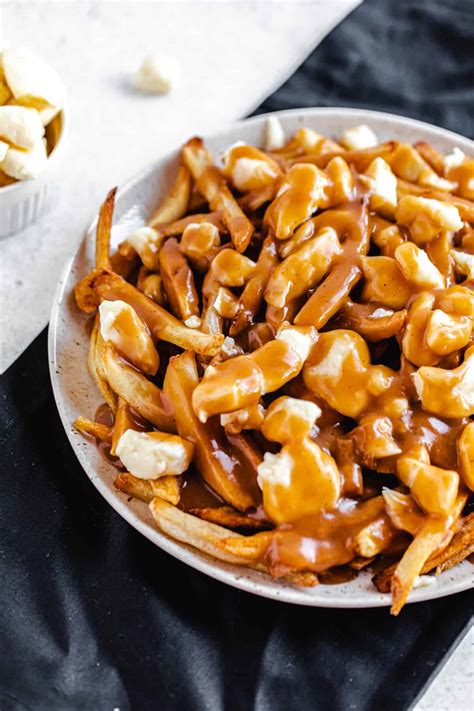 Authentic Canadian Poutine Recipe | Queenslee Appétit