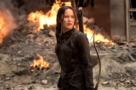 The Violence in The Hunger Games: Mockingjay Is Actually Good for Teens ...