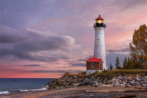 8 Lighthouses in Michigan To See While Coastal Camping