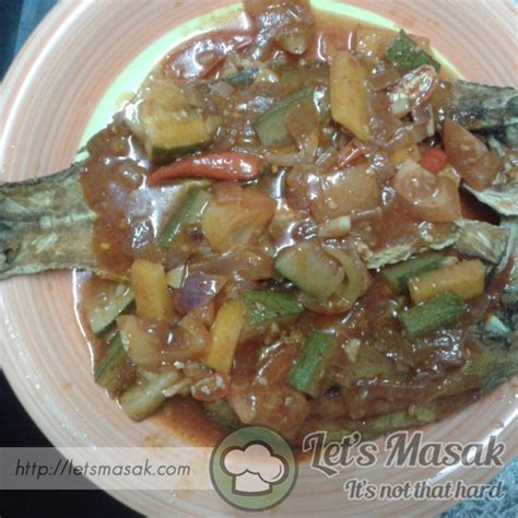 Ikan Siakap Tiga Rasa Recipe | LetsMasak