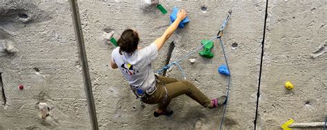 Climbing/Bouldering Wall | Outdoor Centre | University of Calgary