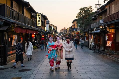 Gion, Kyoto (Geisha District) - Tourist In Japan