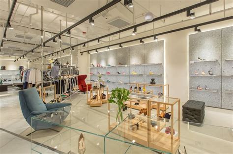 Retail Design Ideas – Runway Concept Store by Fabio Ferrillo | Archi ...