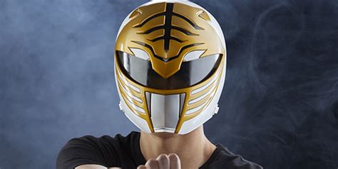 SDCC: Mighty Morphin' Power Rangers Helmet Lets You Become the White Ranger